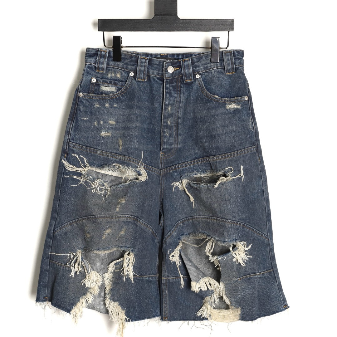 Ba*len*cia*ga shorts