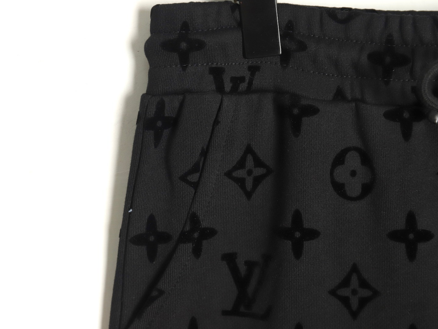 l0*is V*t0n lv 24fw pants