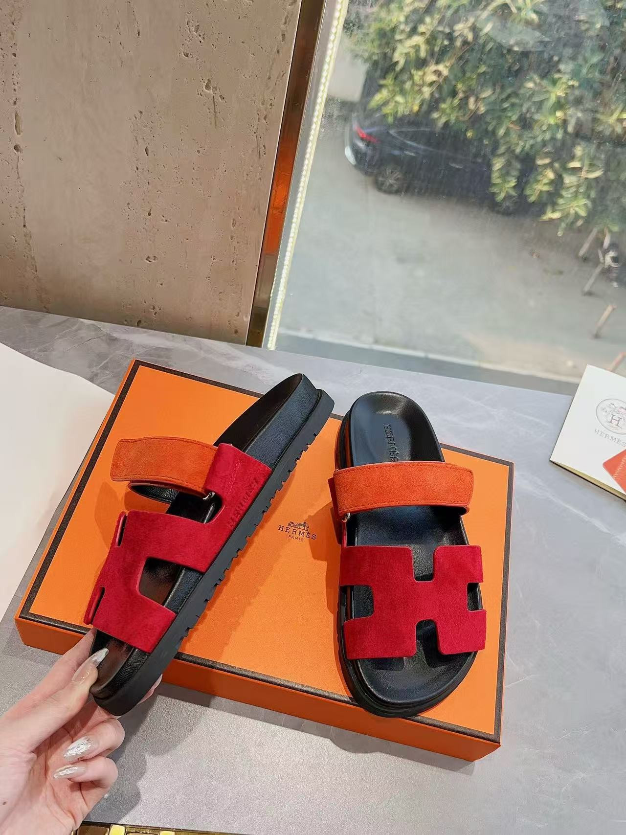 UA Hermès Chypre Sandal