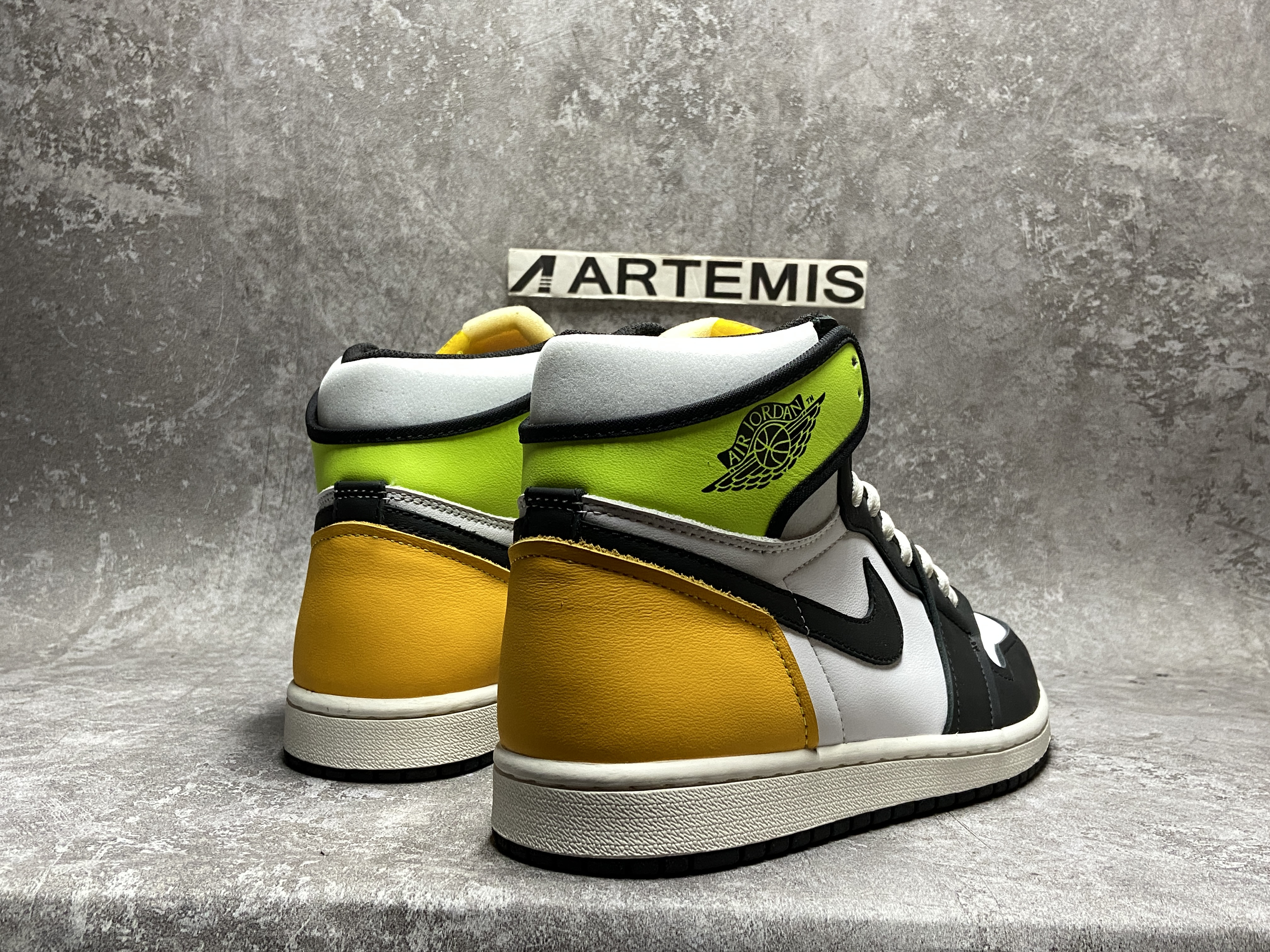 Air Jordan 1 Retro High OG 