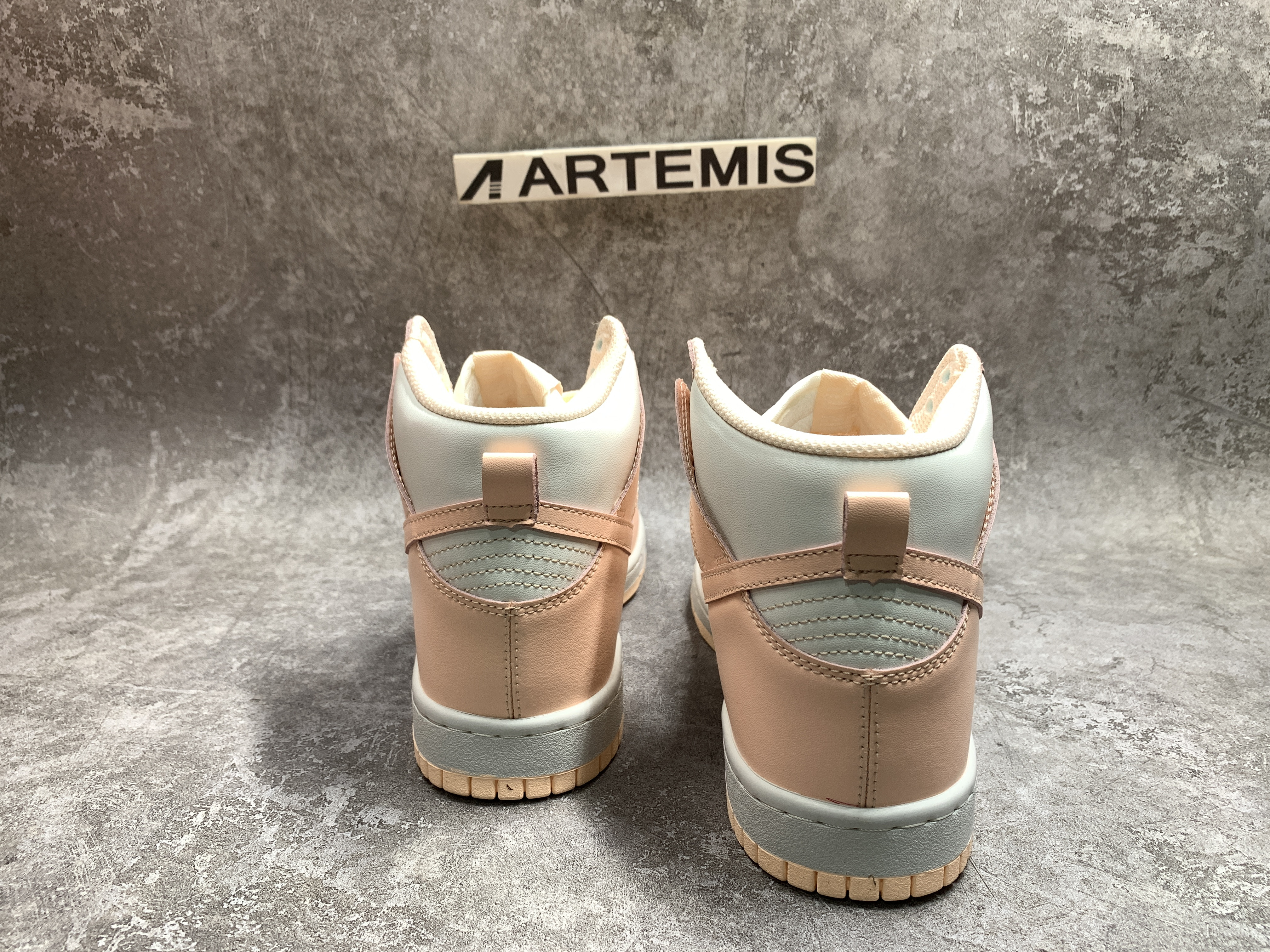 Nike Dunk High Sail Crimson Tint