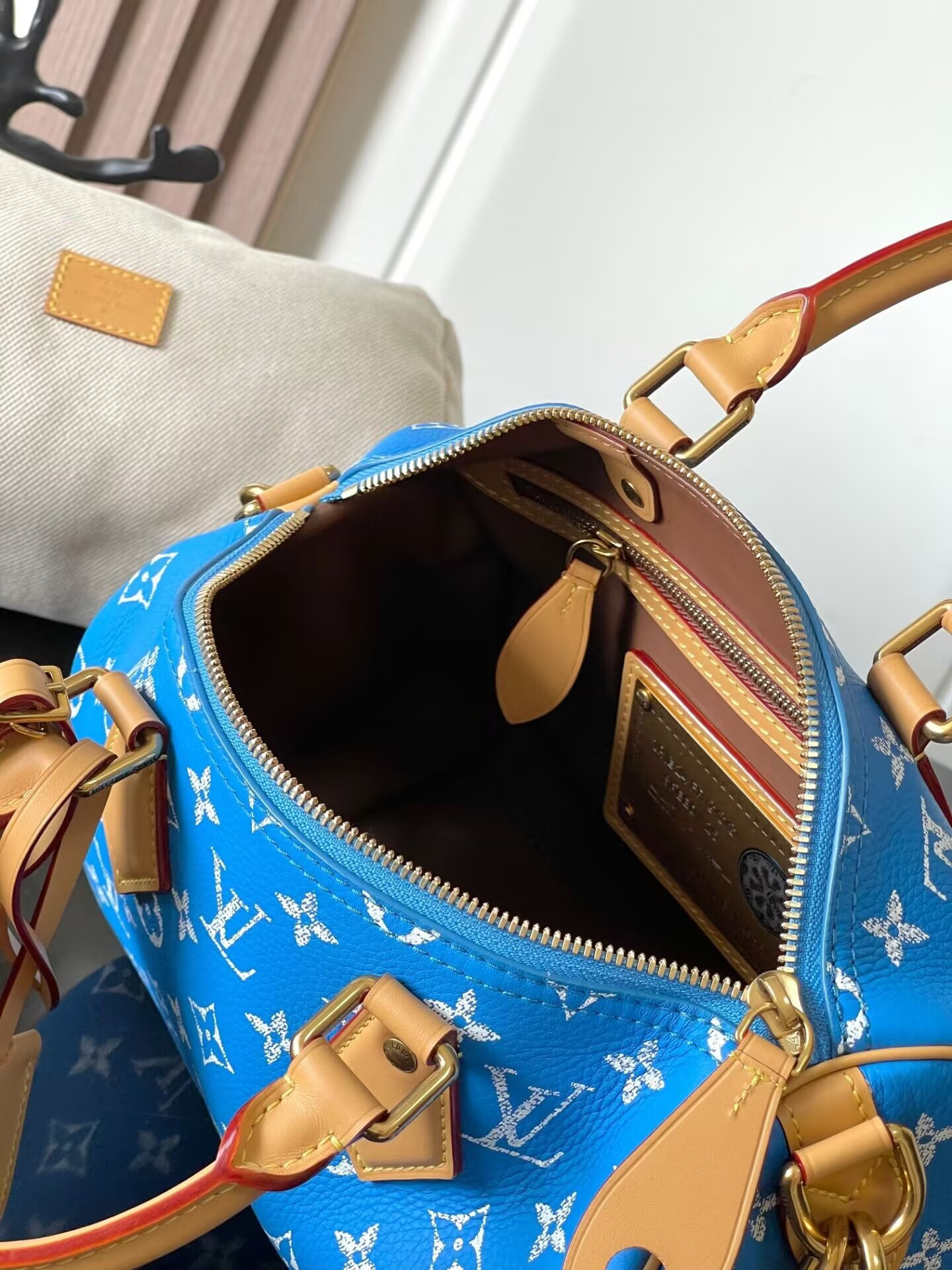 LV SPEEDY BANDOULIÈRE25 M24424