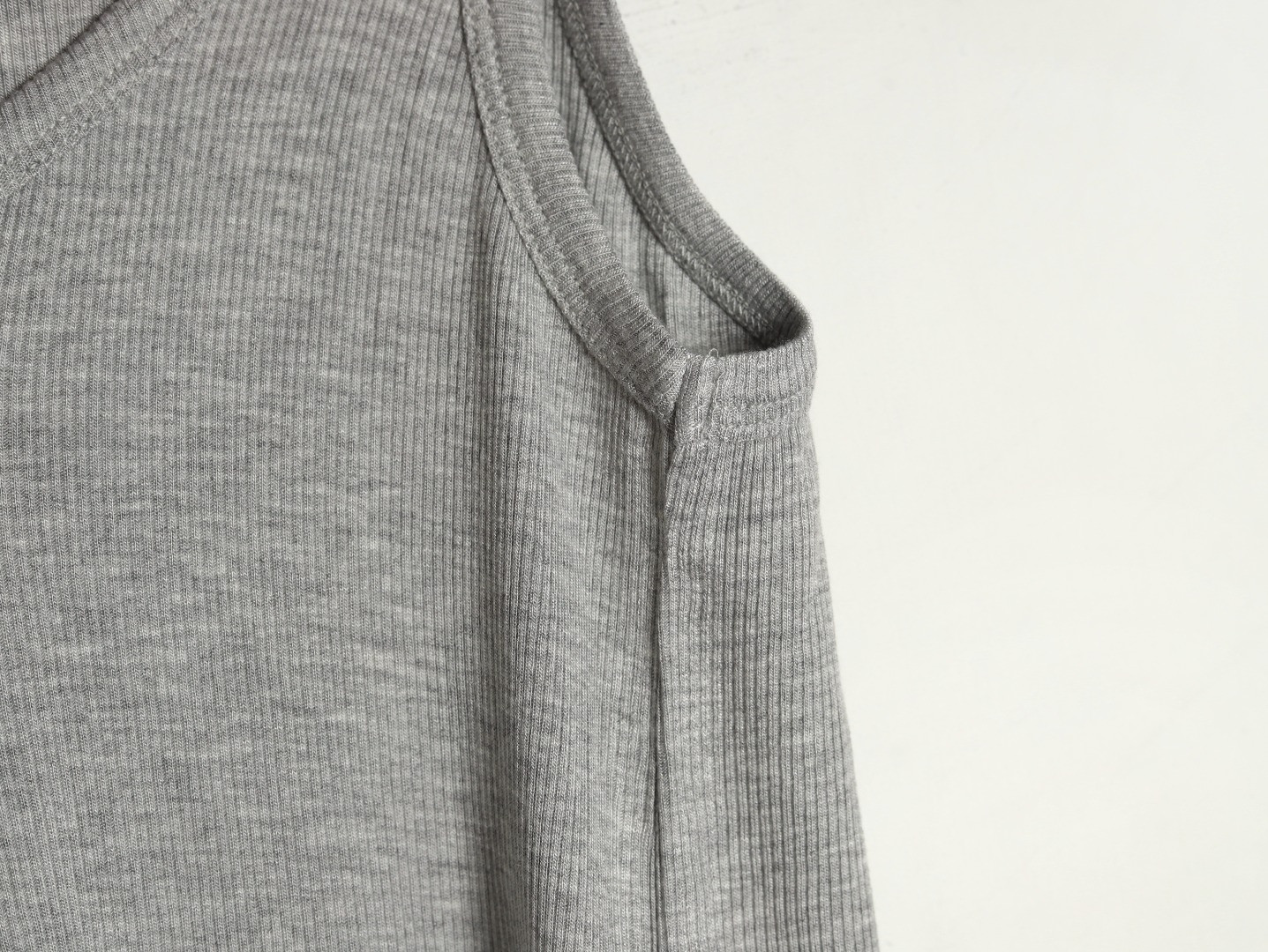 Ch**me He**ts ch knitting vest