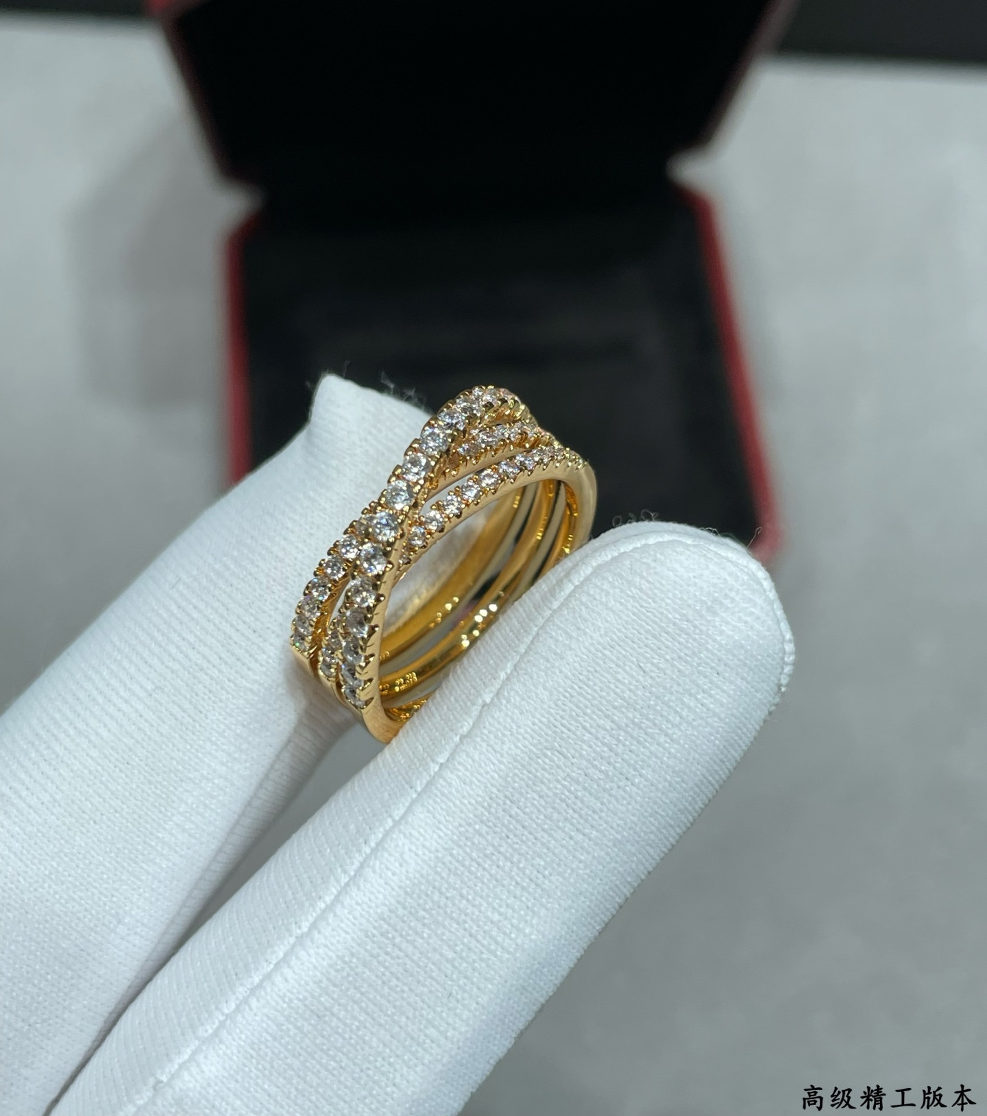 ca*t*er three-ring rivet Di*m*nd ring