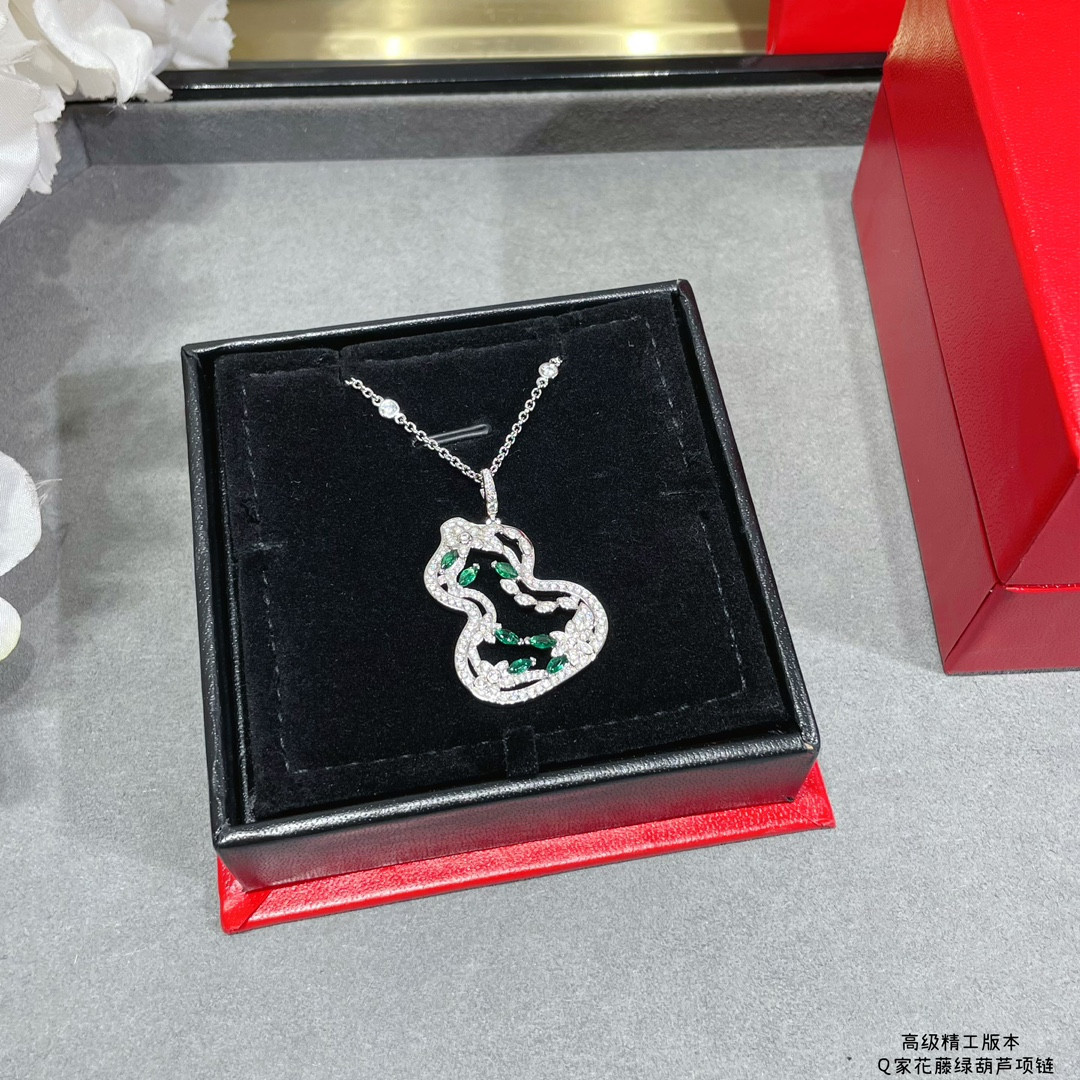 Qeelin Vine Gourd Necklace