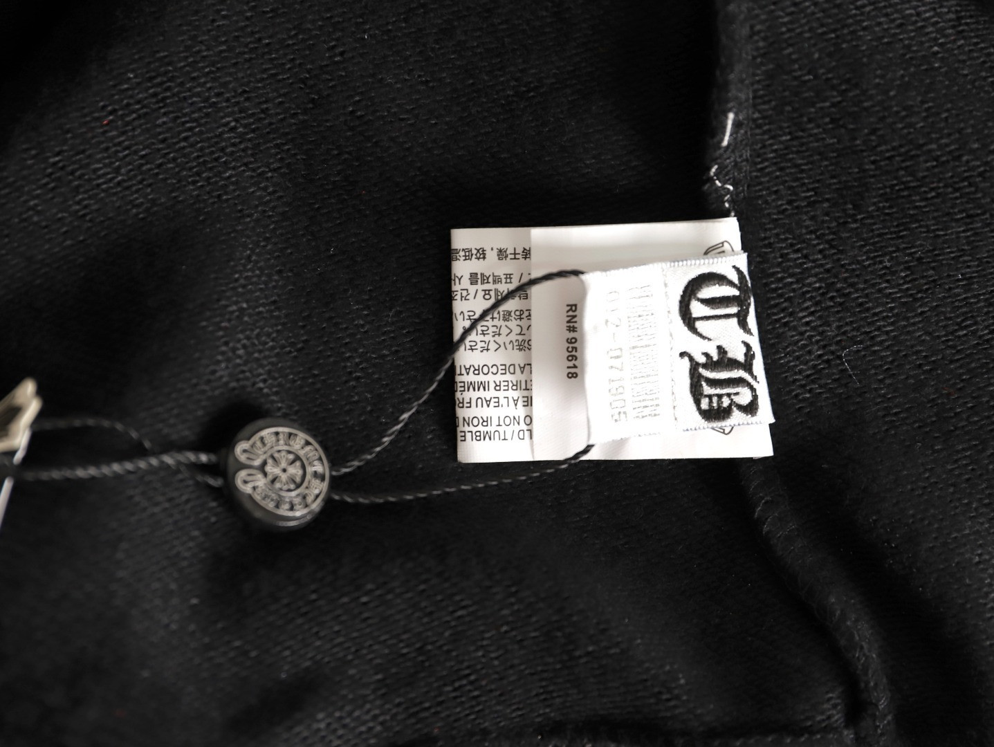 Ch**me He**ts 25fw coats