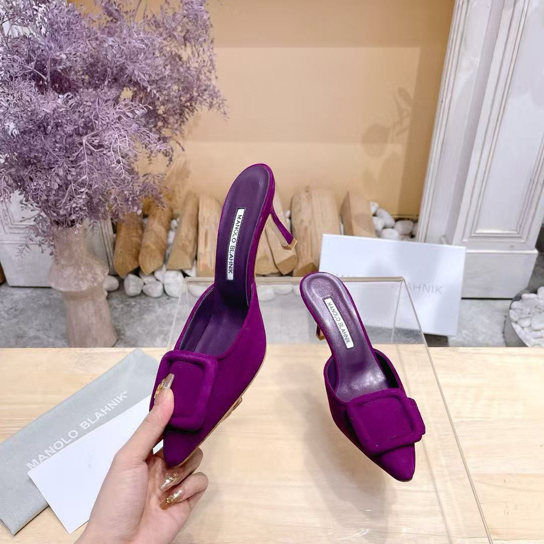 UA Manolo Blahnik Mules 7.5cm