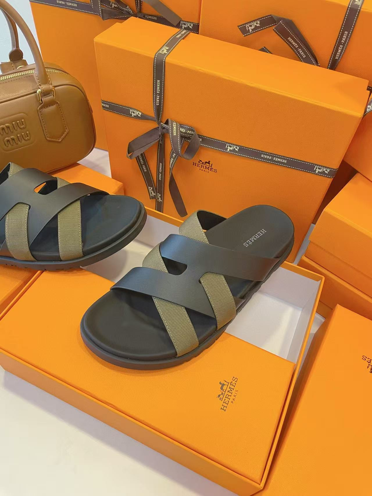 UA Hermès Kazimir Sandal