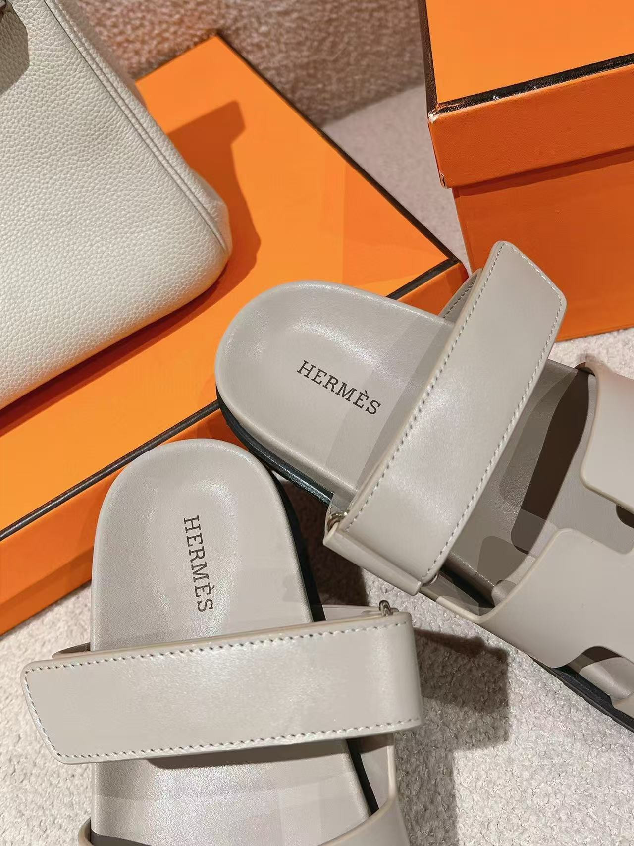 UA Hermès Chypre Sandal