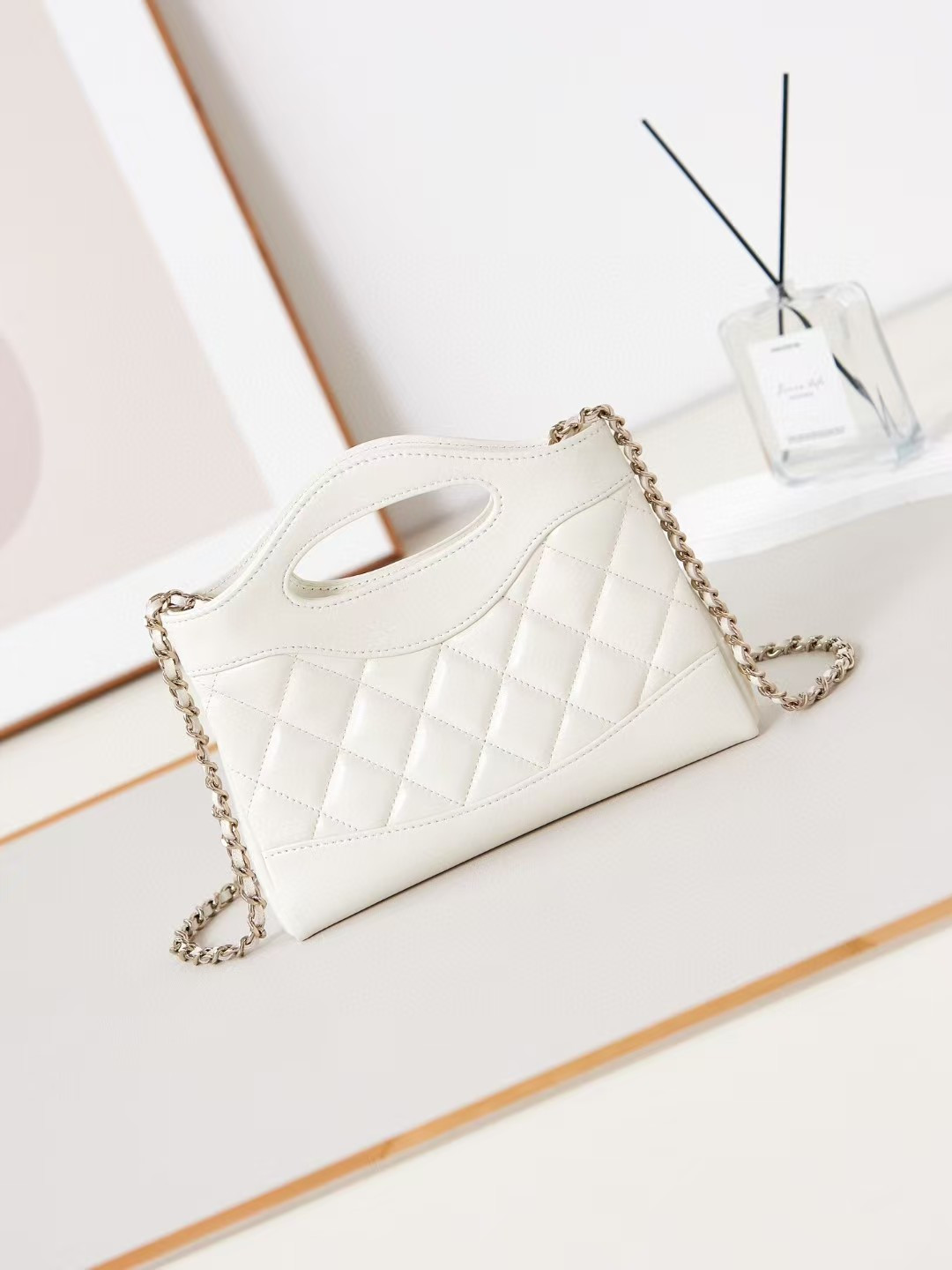 Ch*el 31 nano chain bag lambskin as3656 17.5x20.5x4cm