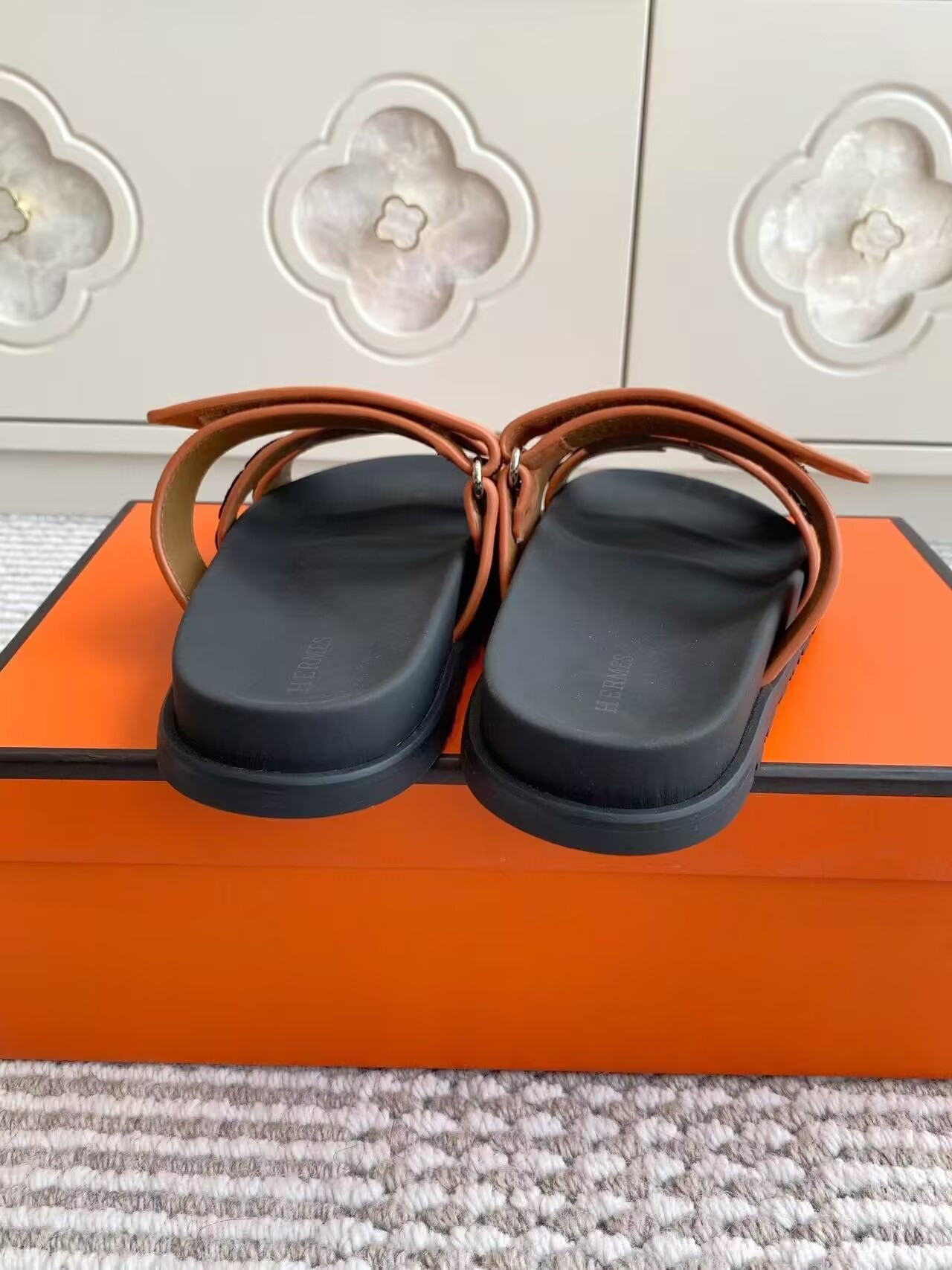 UA Hermès Chypre Sandal