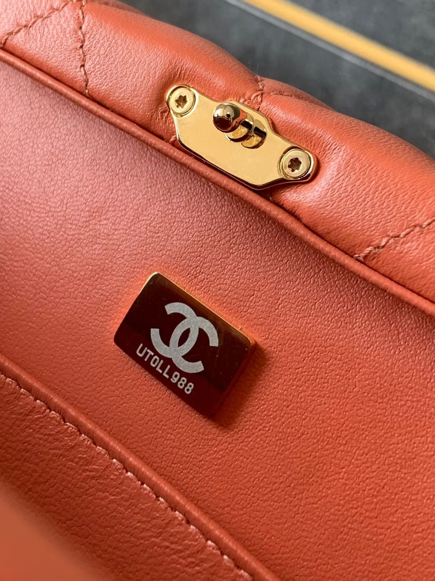 Ch*el box bag 15x22x7.5cm