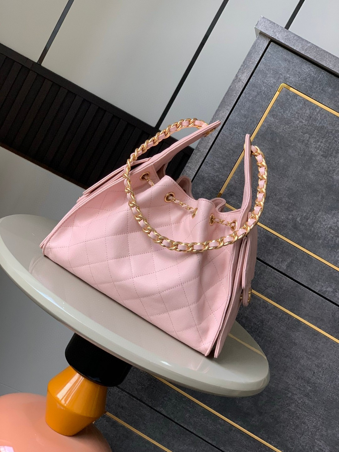 Ch*el 25c bucket bag 26x30x14cm