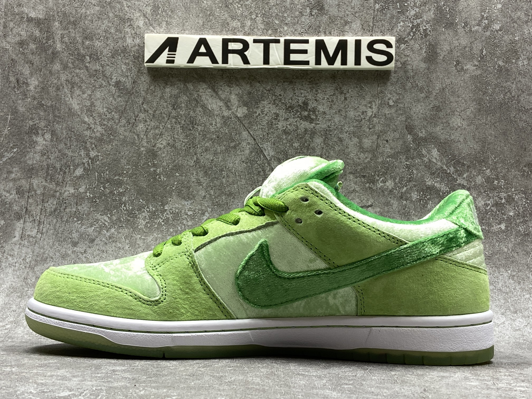 Nike SB Dunk Low StrangeLove Skateboards Green (Customization Version )