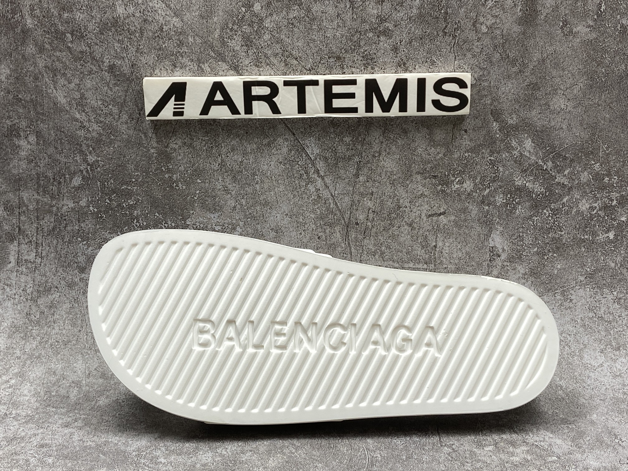 Balenciga Pool Slide White