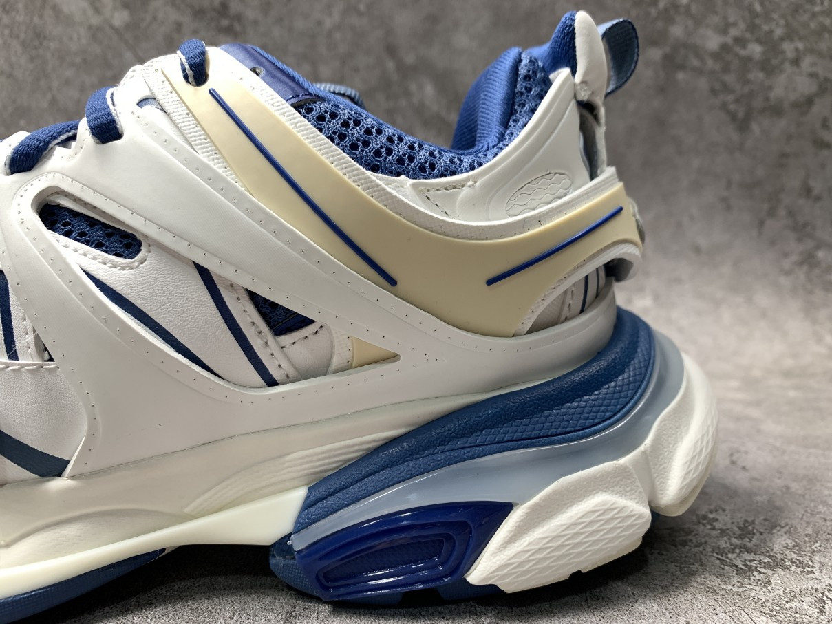 Balenciga Track Worn Out In Light Grey