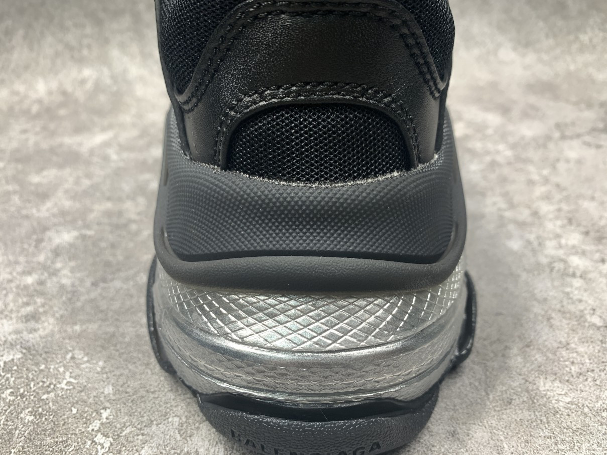 Balenciga Triple S Clear Sole Black Ivory
