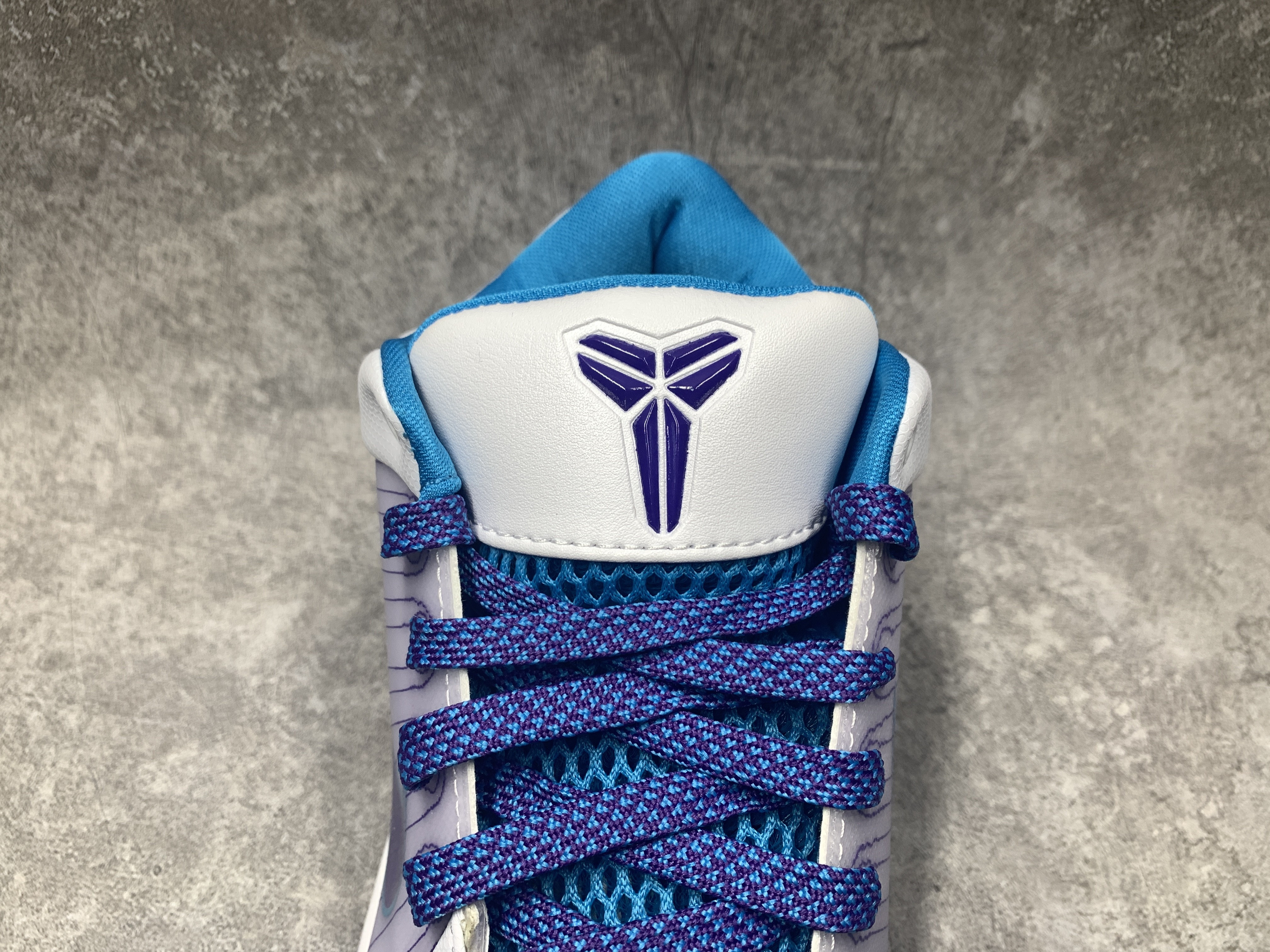 Nike Kobe 4 Protro Draft Day Hornets