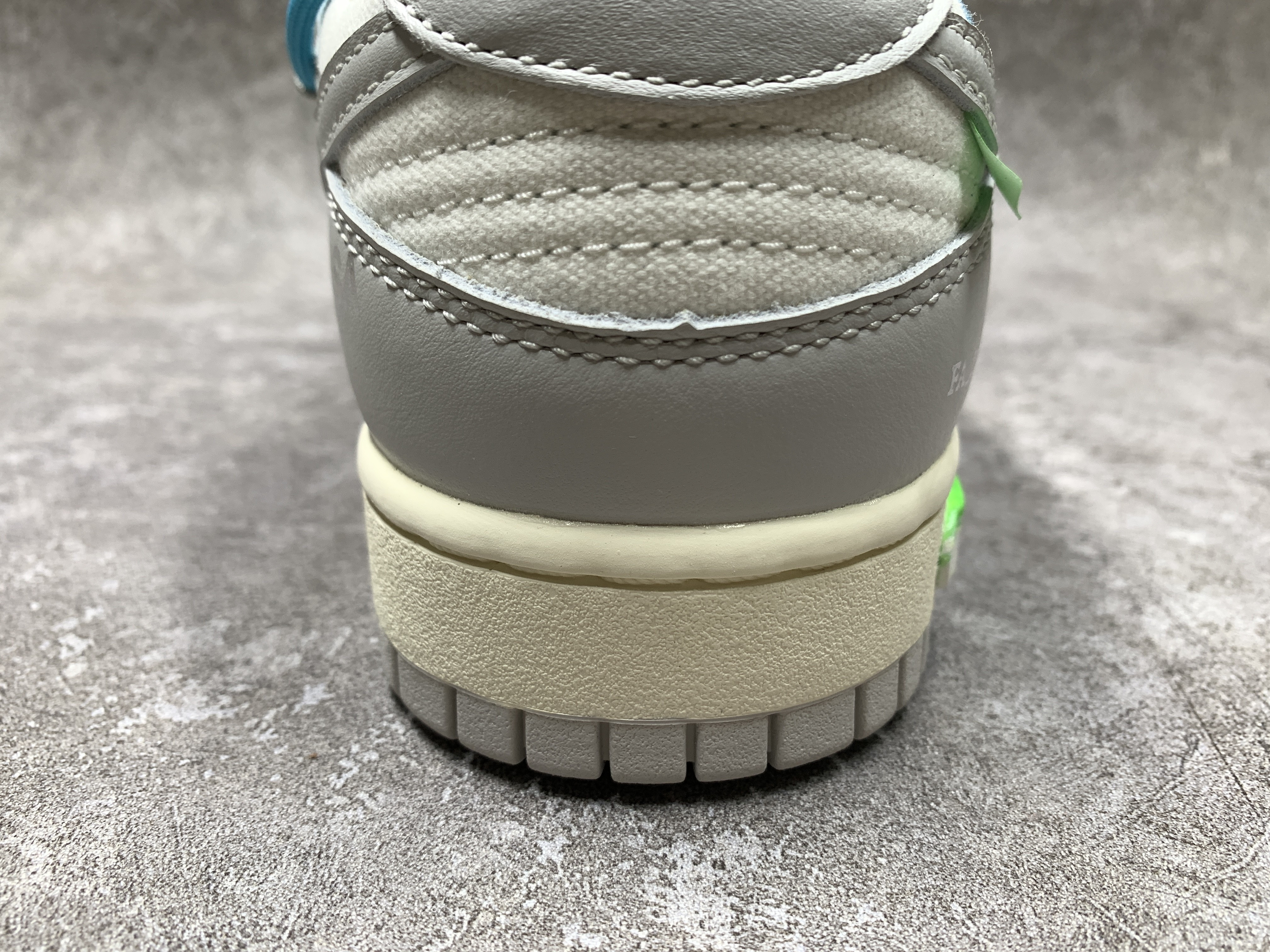 Off-White x Nike Dunk Low 02 of 50