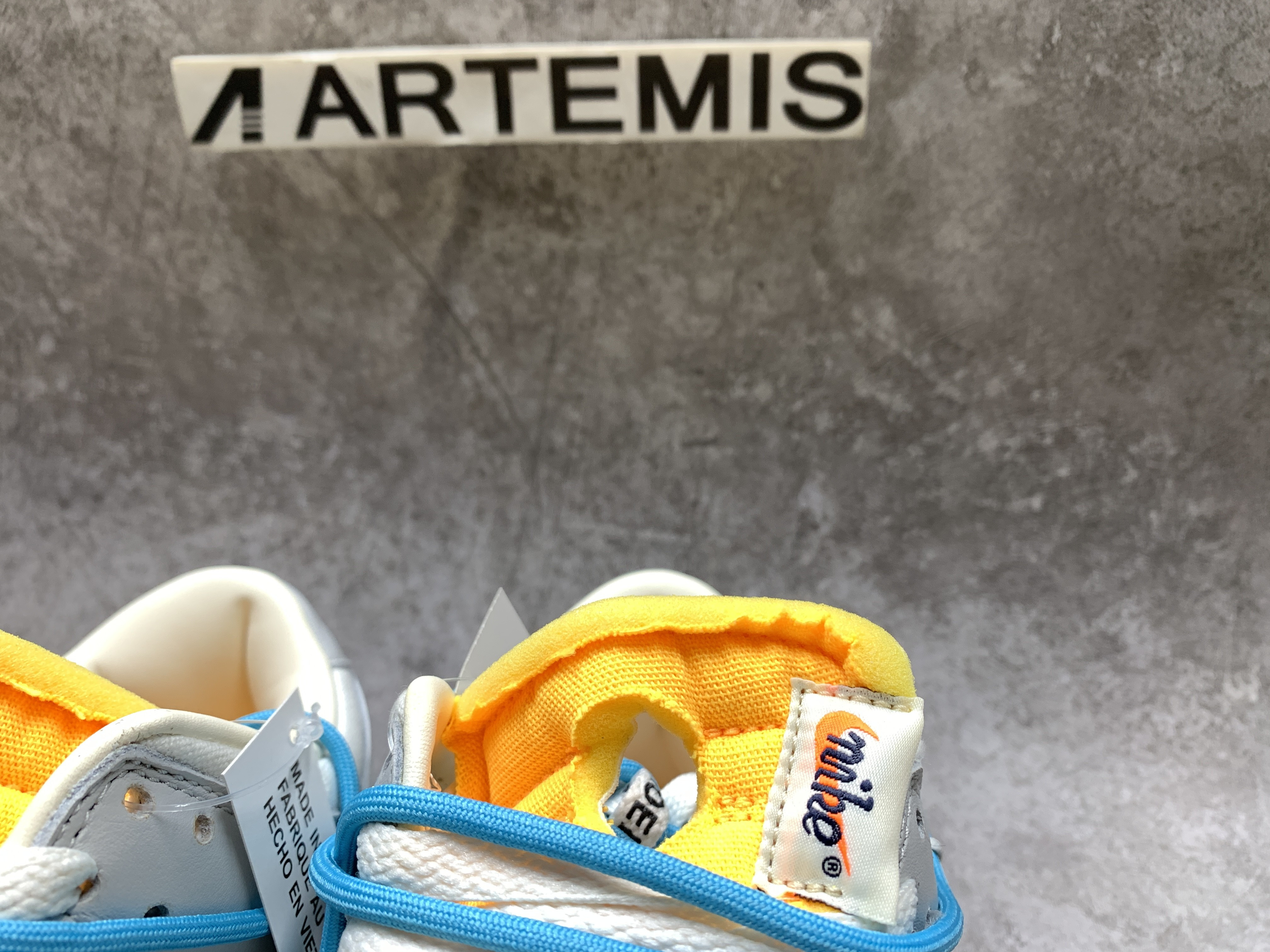 Off-White x Nike Dunk Low 02 of 50