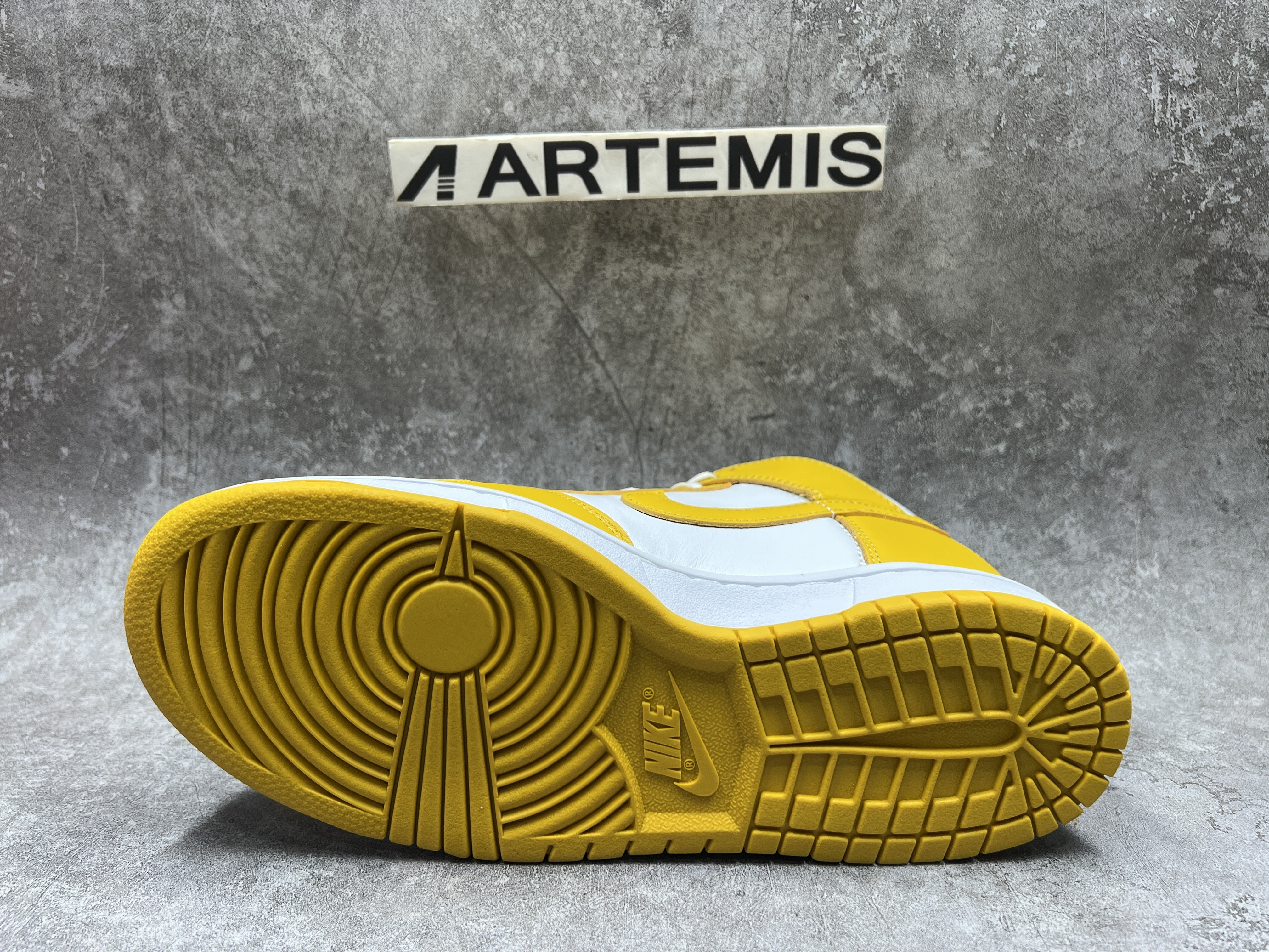 Nike Dunk High Dark Sulfur