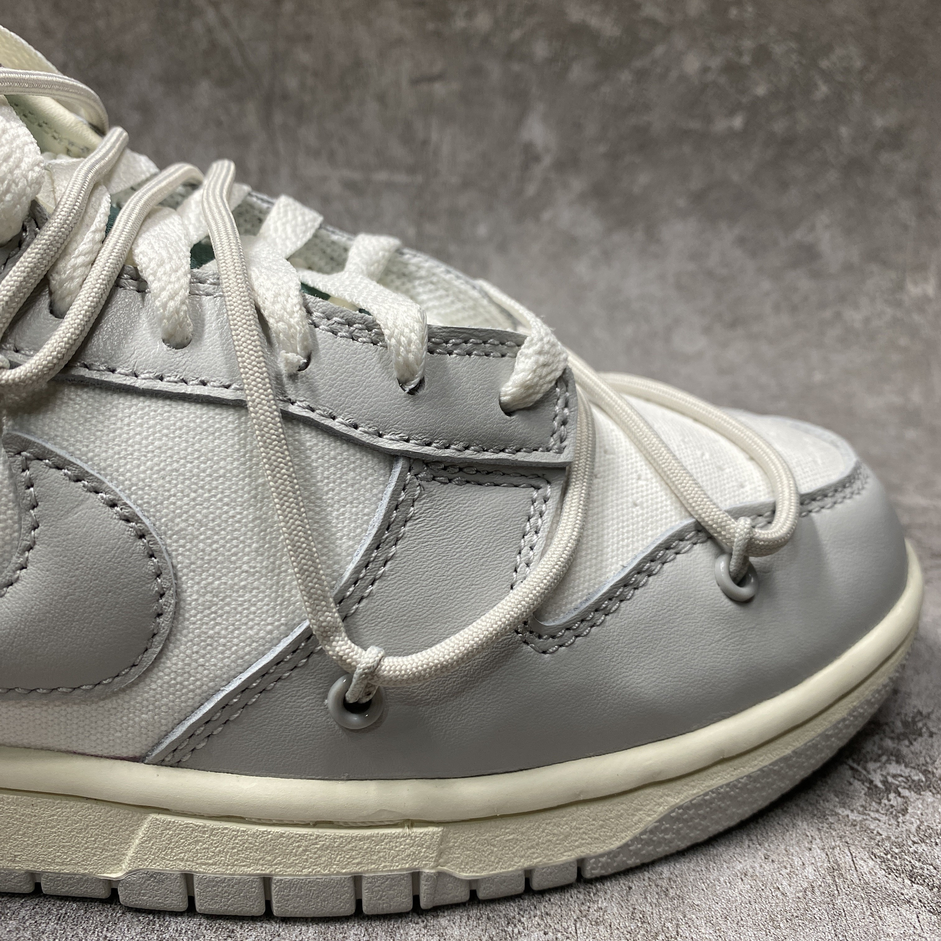 Nike Dunk Low Off-White Lot 42