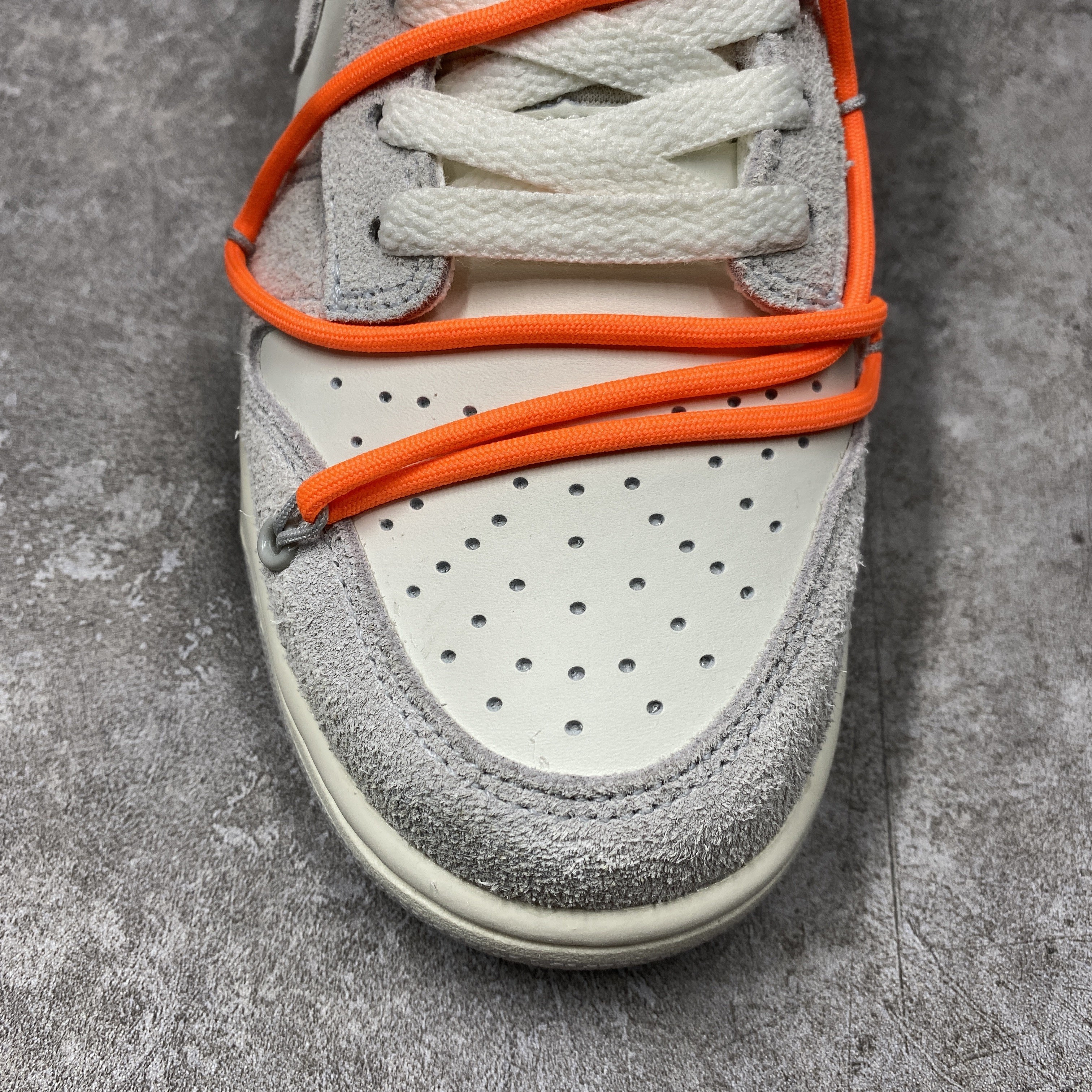 Nike Dunk Low Off-White Lot 11