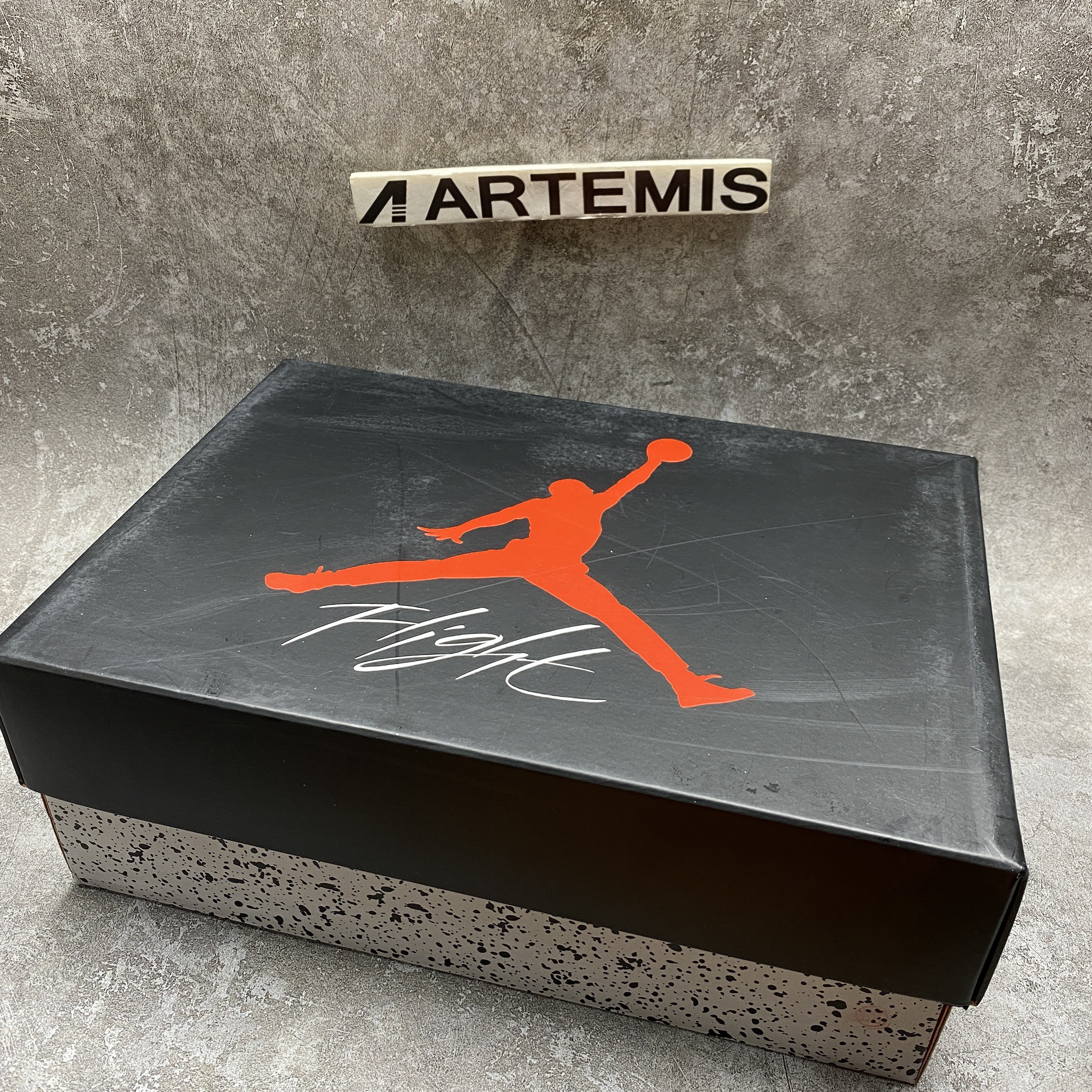 Air Jordan 4 Retro Bred (2019)