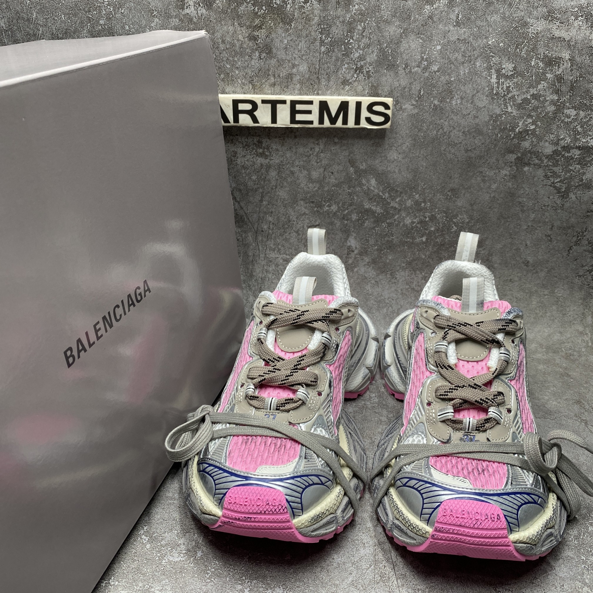 Balenciga 3XL Sneaker in Grey Pink