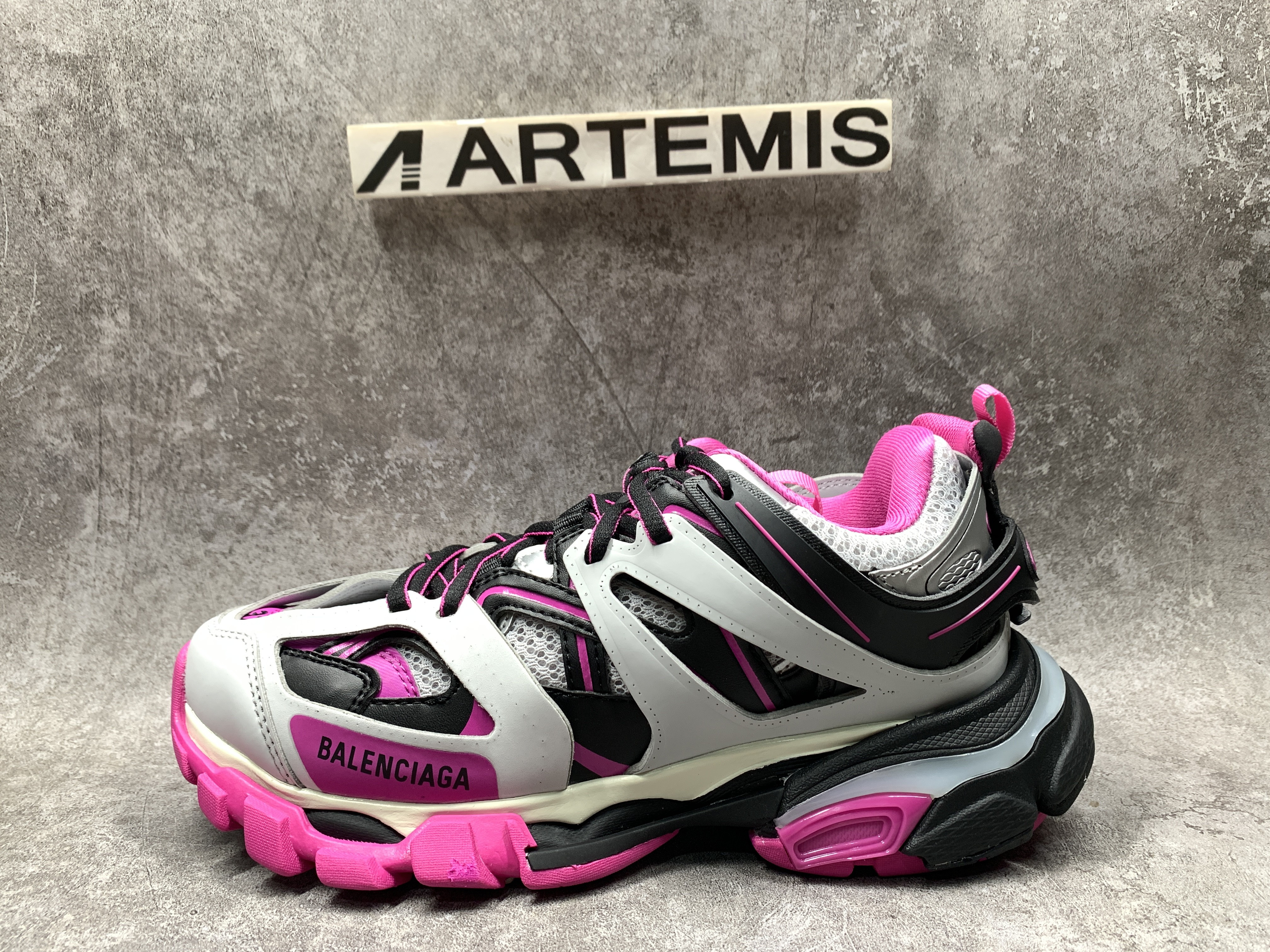 Balenciga Track Sneaker Pink Black