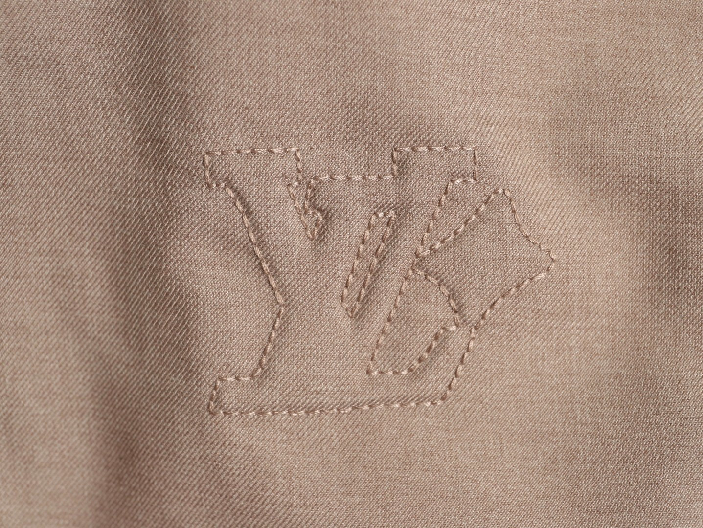 l0*is V*t0n lv 25fw jacket