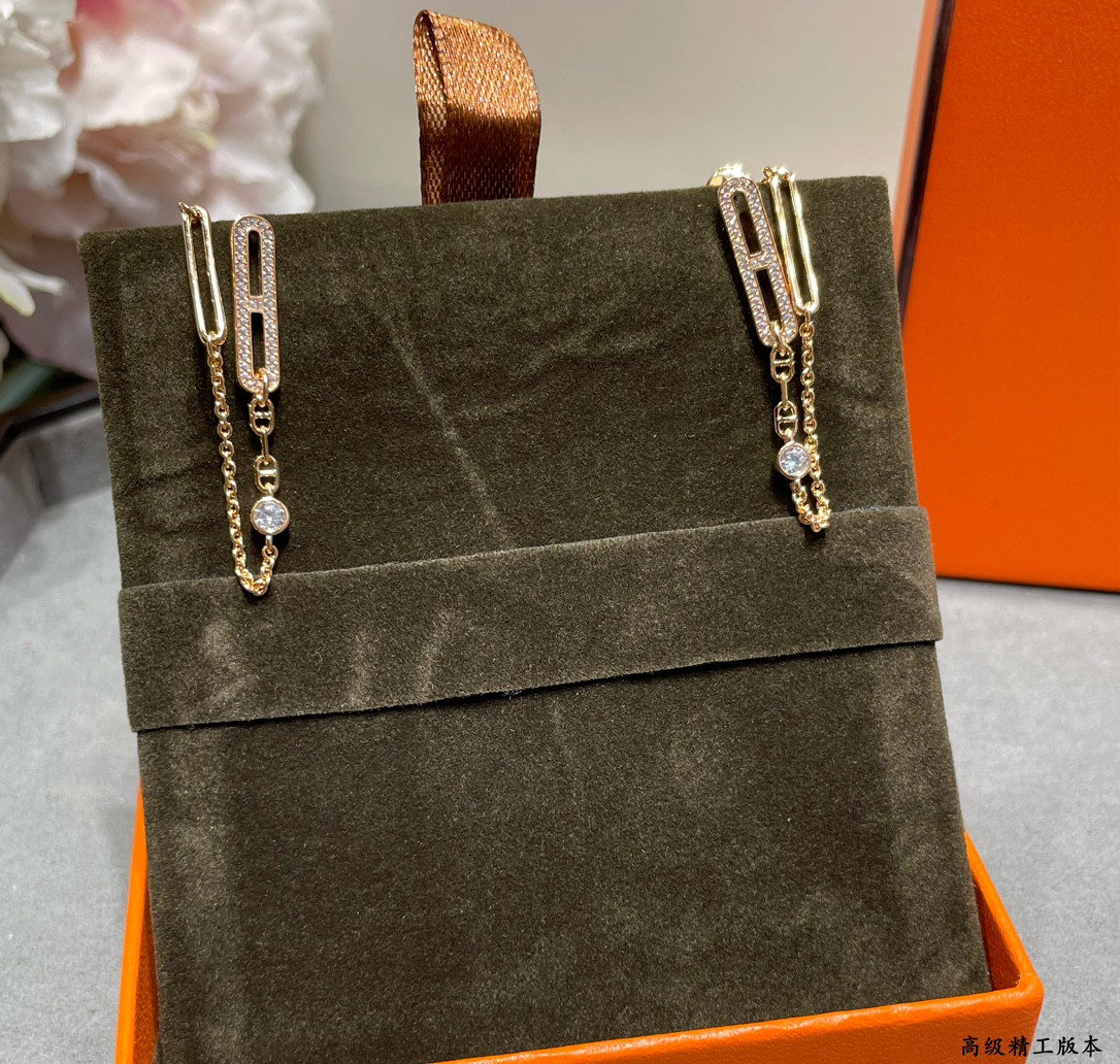 hermès fully Di*m*nd-encrusted h chain stud earrings