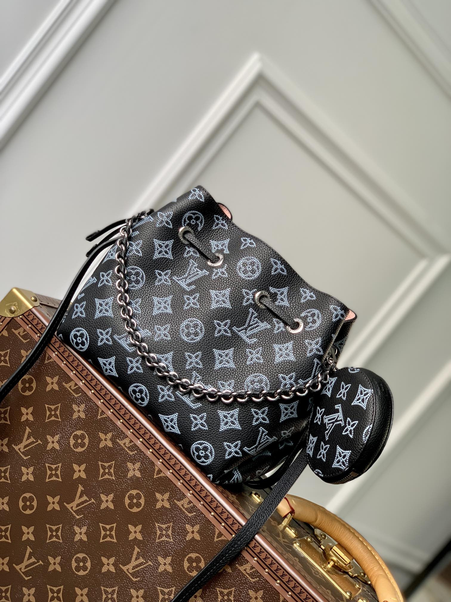 LV BELLA TOTE M59200