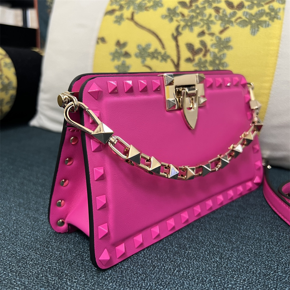 VALENTINO GARAVANI ROCKSTUD23 SMALL SMOOTH CALFSKIN SHOULDER BAG ROSERED