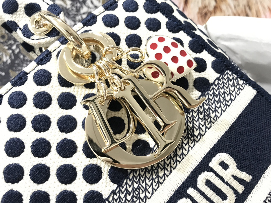 medium D*or lady d-lite bag polka dots  24 x 20 x 11 cm