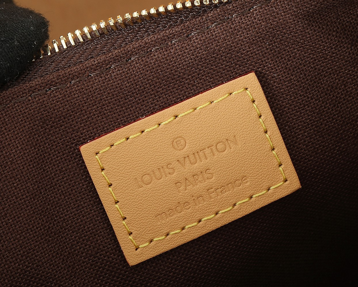 LV  Liv Pochette  M83008 9.6 x 5.3 x 2.6 inches