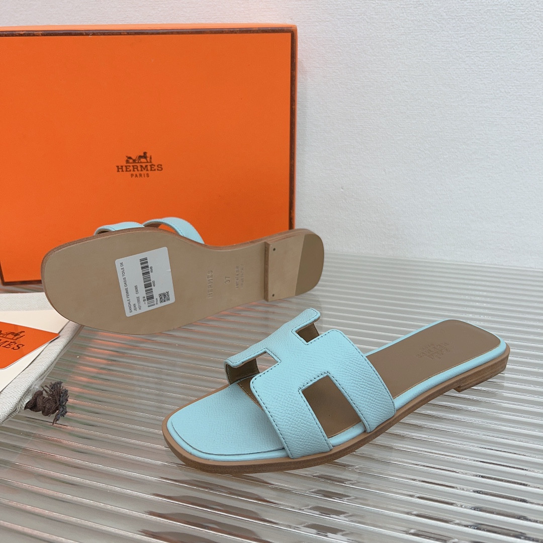 UA Hermès Oran sandal