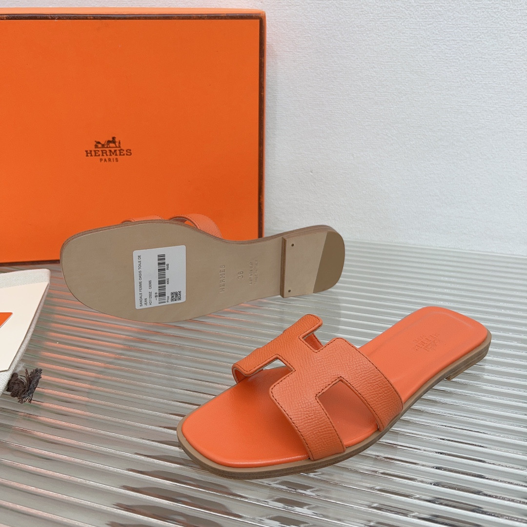 UA Hermès Oran sandal