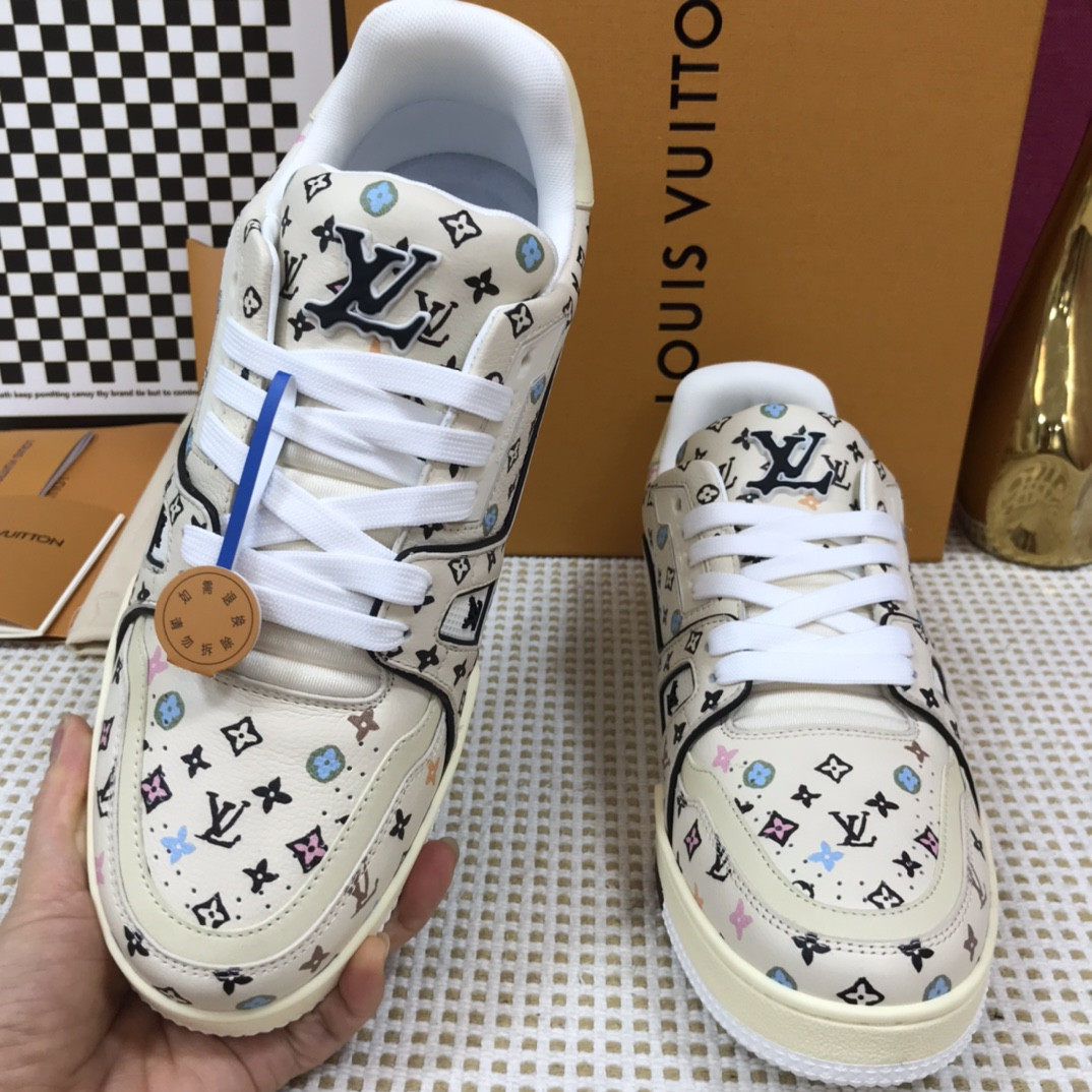 UA LV Trainer Sneaker