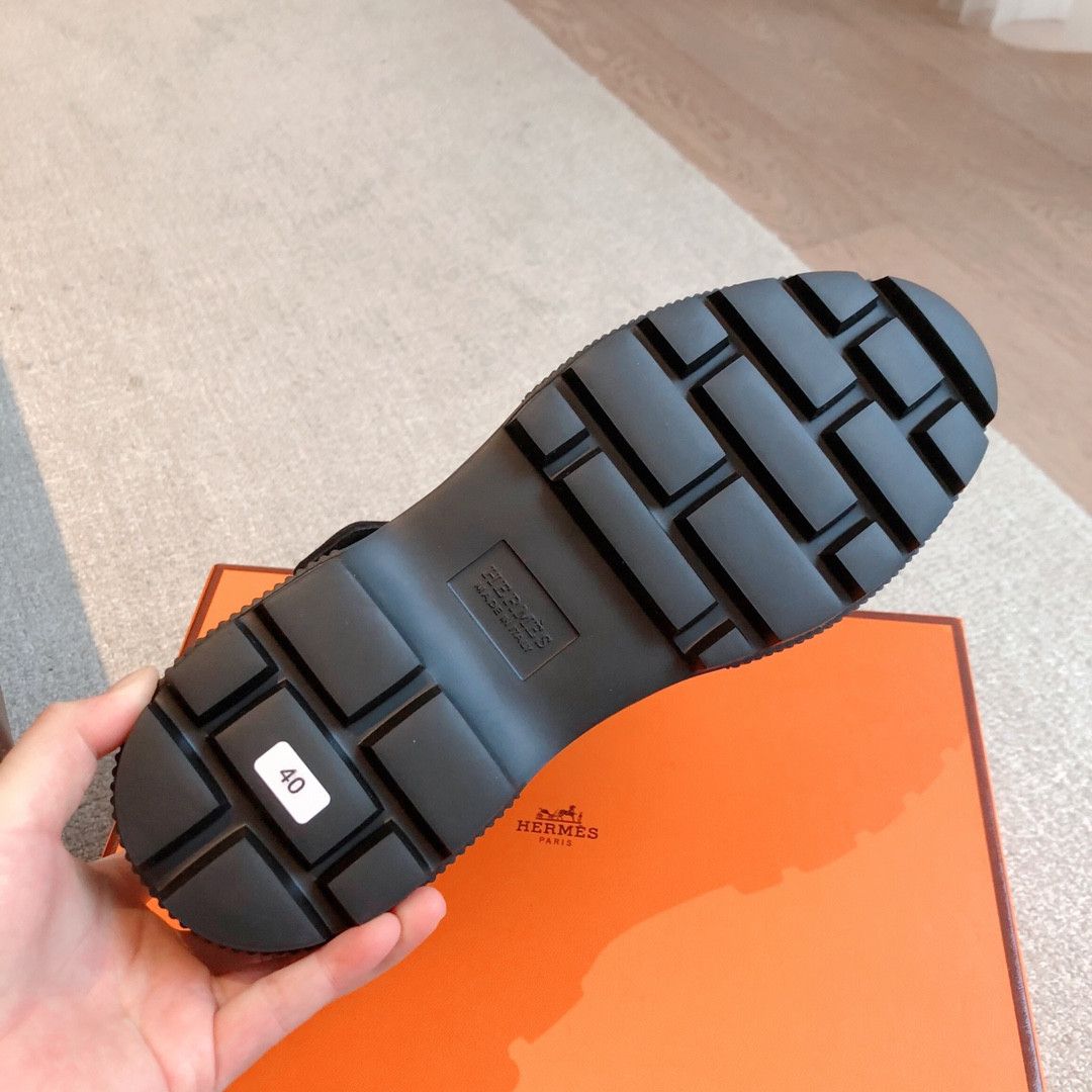 UA Hermès Item sandal