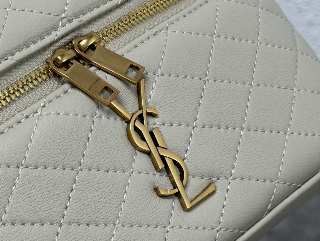 Y*L gaby vanity bag in lambskin 18 x 11 x 6.5 cm