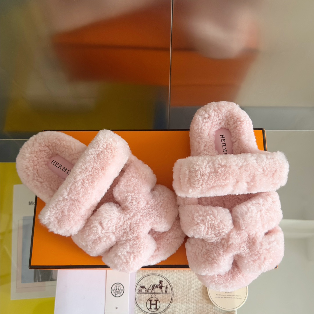 UA Hermès Chypre sandal