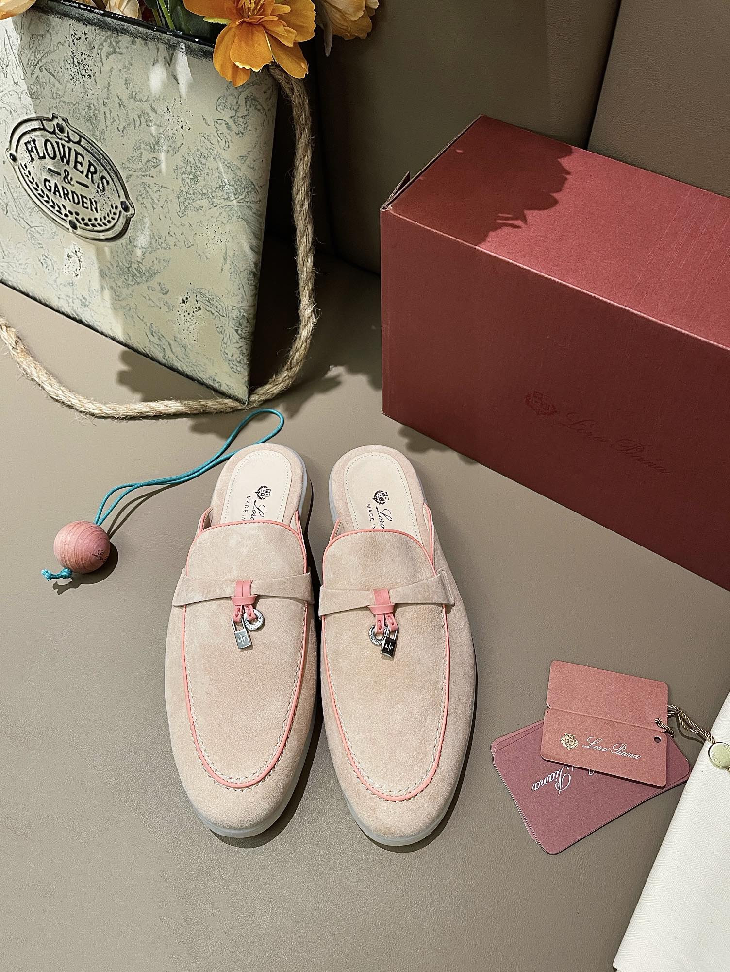 ua L**o p*ana babouche charms walk loafers