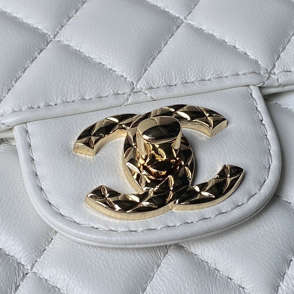 Ch*el 24a mini classic handbag 12 × 20 × 6 cm