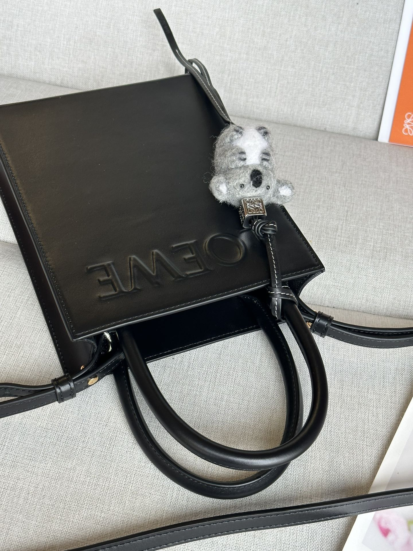 L0ew* standard a5 tote 17x6x21.5cm