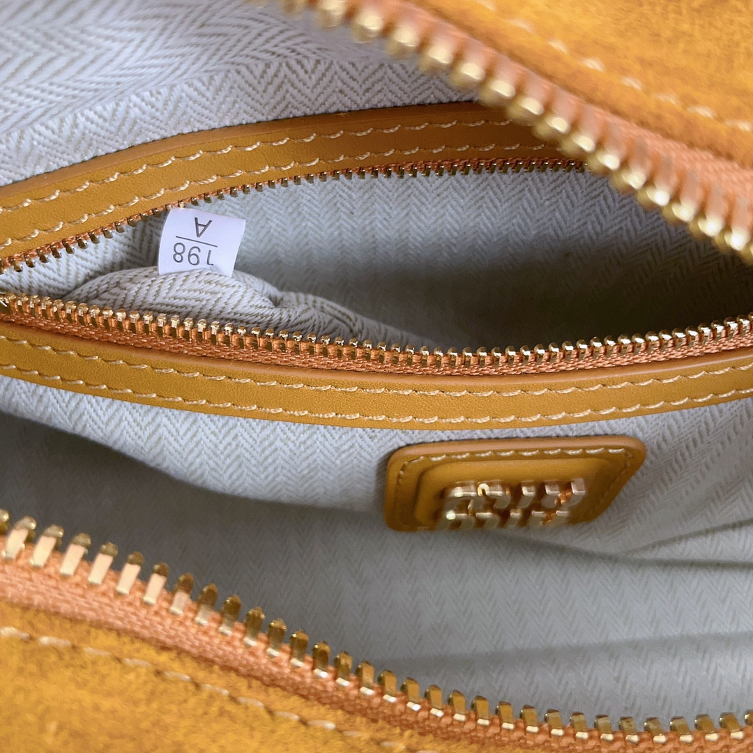 Miu Miu Arcadie padded suede top-handle bag 22X10.5X7.5cm