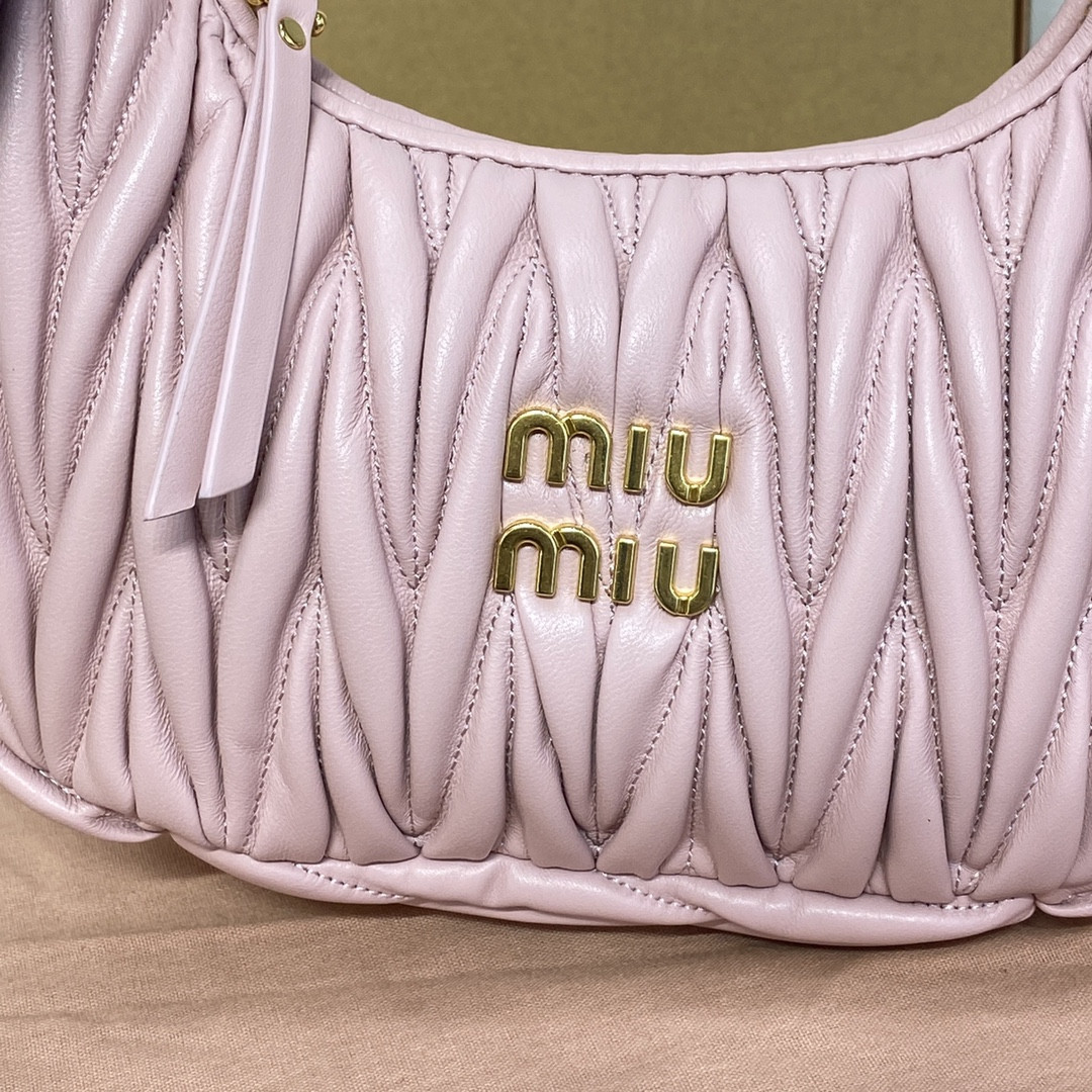 Miu Miu Wander matelassé nappa leather hobo bag 17x20x6cm