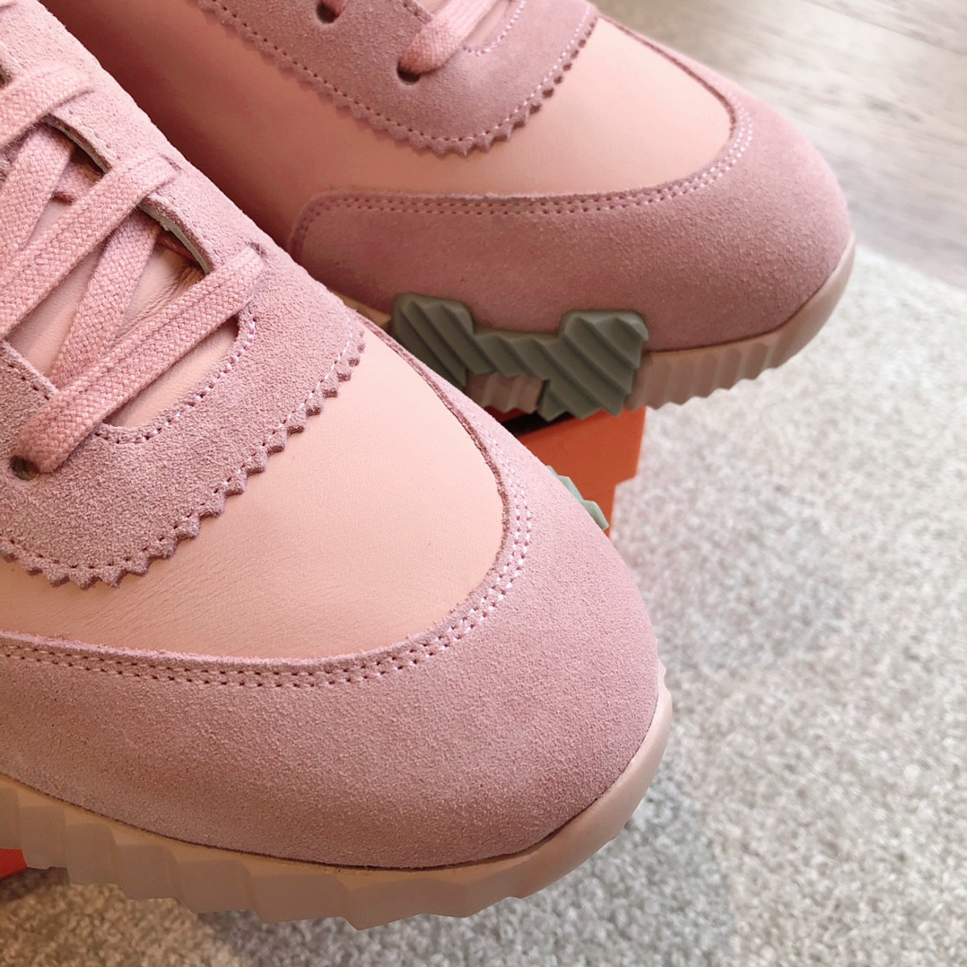 UA Hermès Bouncing Sneaker