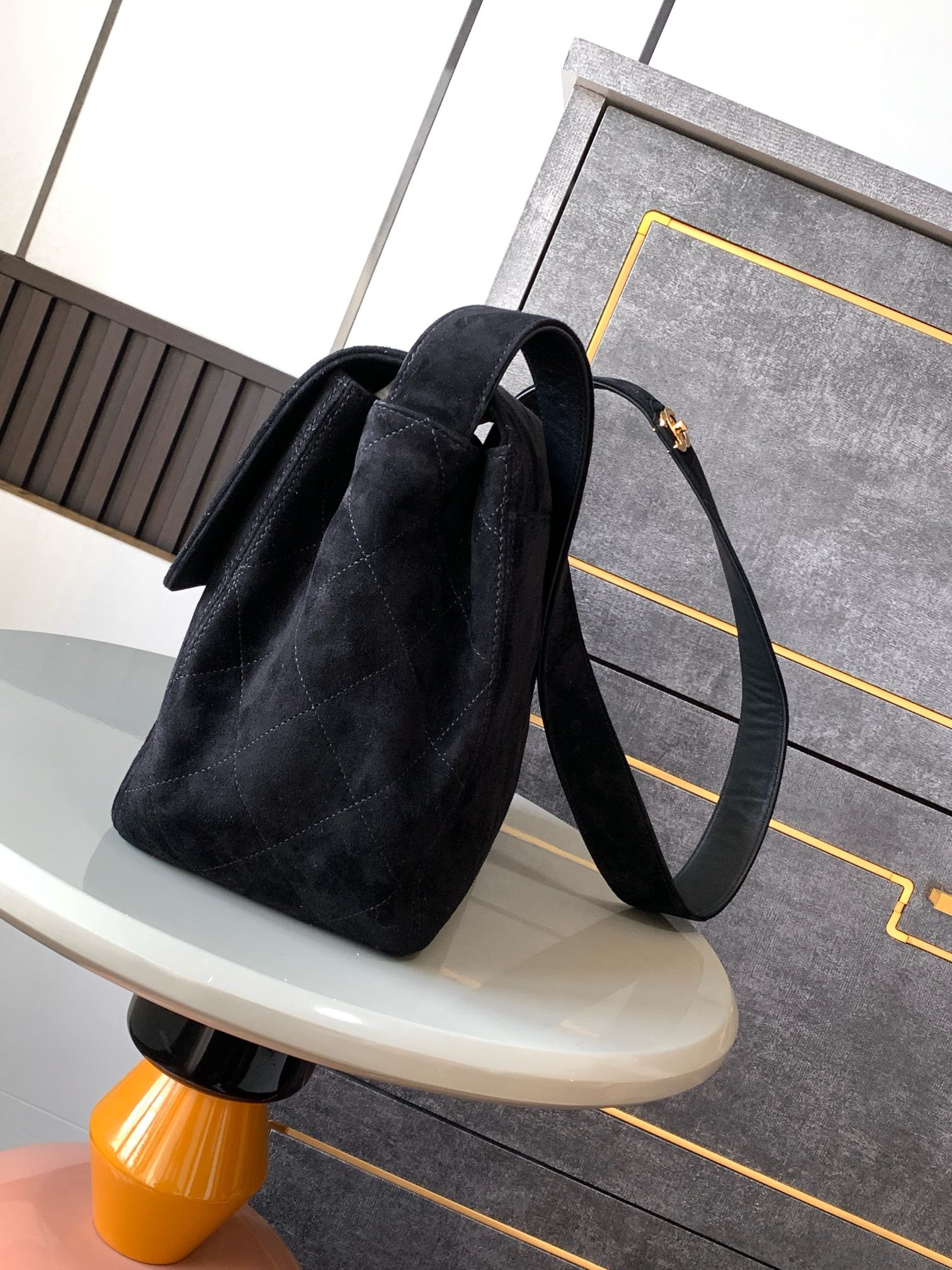 Ch*el vintage bag 28x12.5x24cm