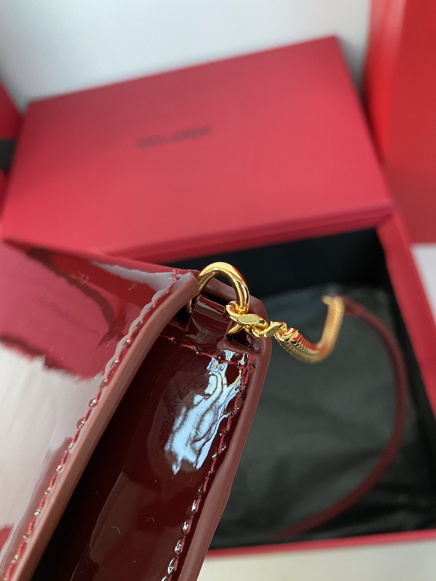 Y*L monogram phone holder with strap (patent leather) 18 x 11 x 2.5 cm